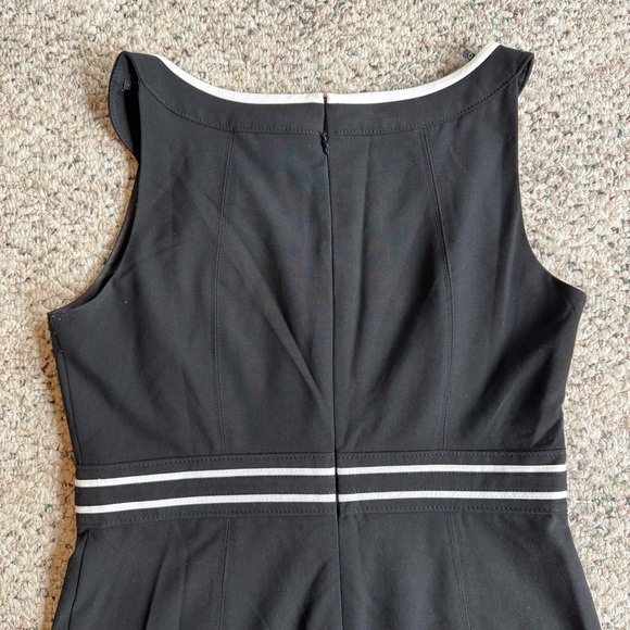 White House Black Market Sleeveless Split Neck Built-in Belt Sheath Dress Size 8 - Picture 9 of 11